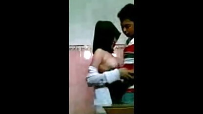 सोनिया मिठाई और रेबेका इंग्लिश सेक्स वीडियो मूवी साझा करें